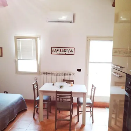 Mansarda Con Terrazzo Privato Appartement Barletta Buitenkant foto