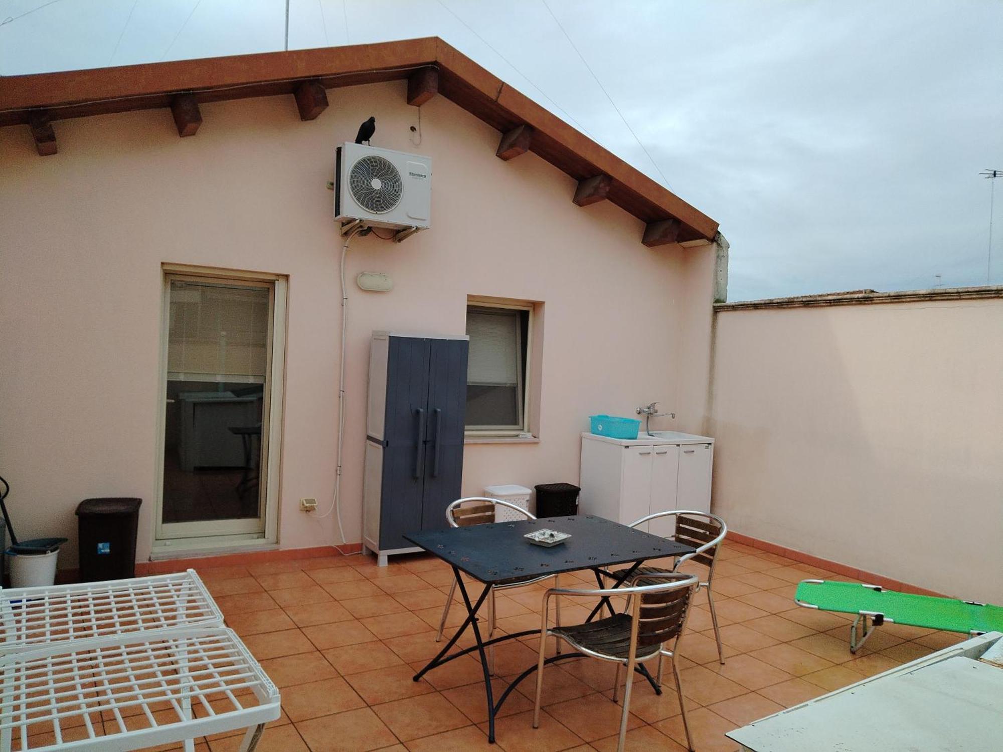 Mansarda Con Terrazzo Privato Apartamento